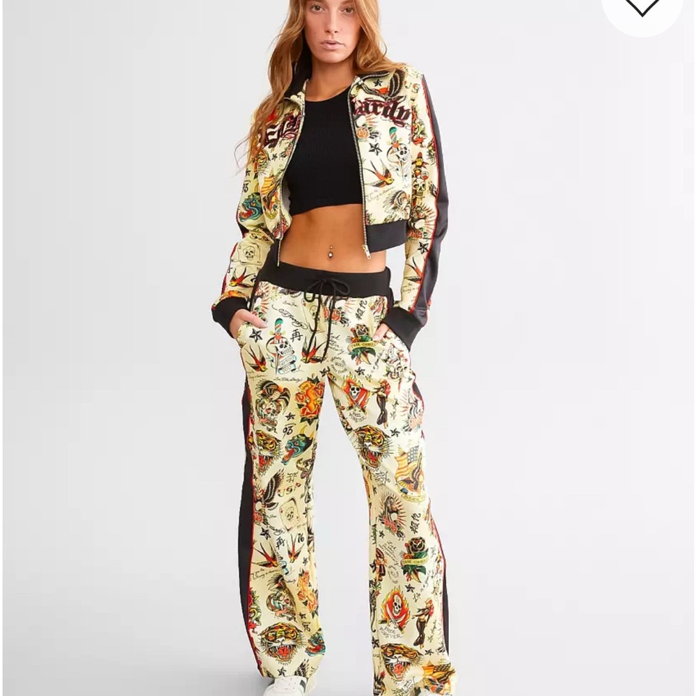 NWT Ed Hardy Cream Floral Print Joggers